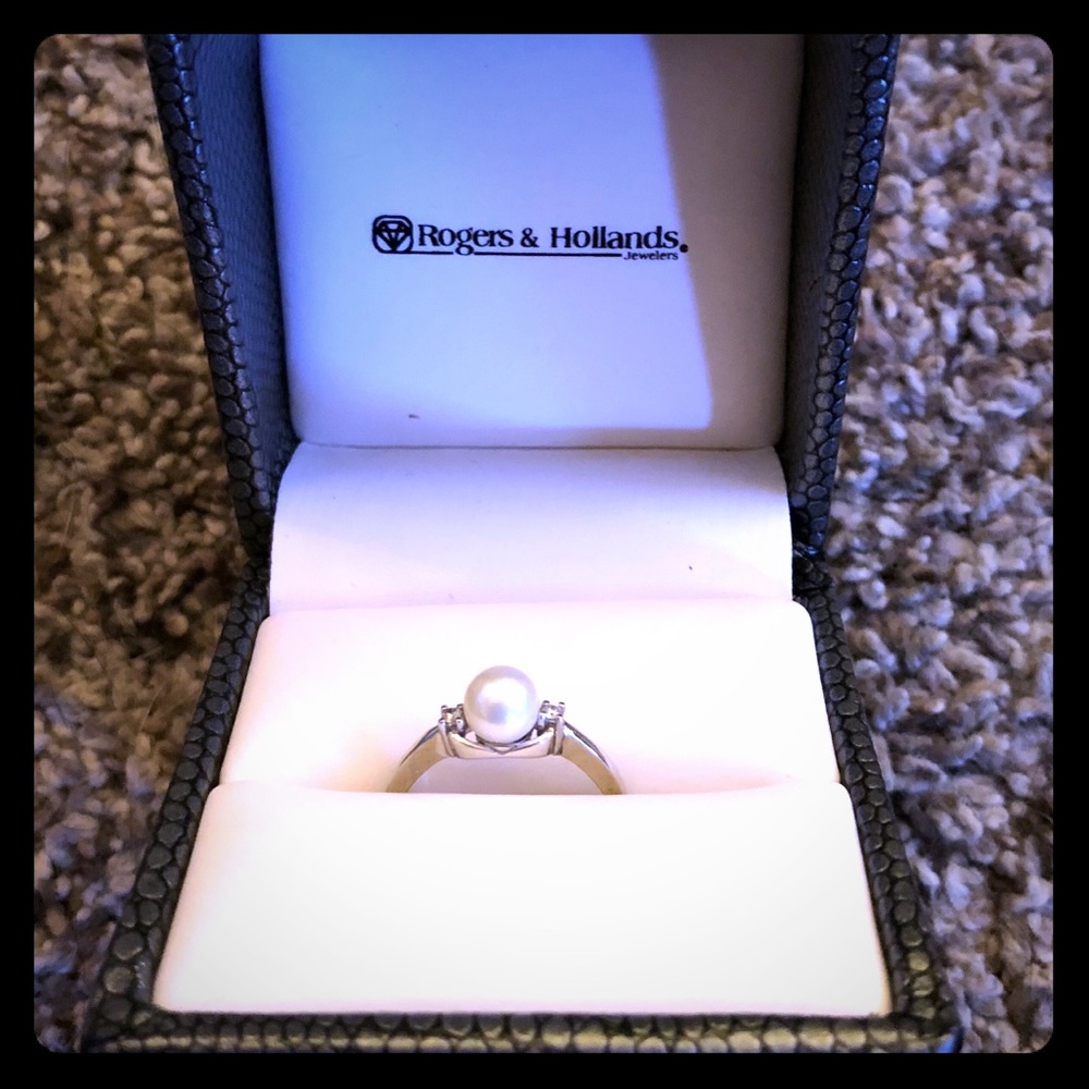 Pearl and Diamond Ring